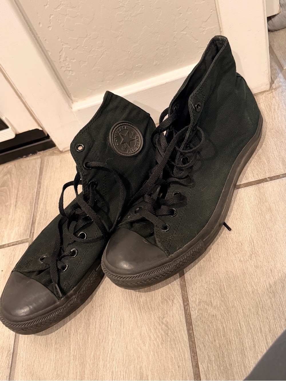 Converse High Top Sneakers in Black